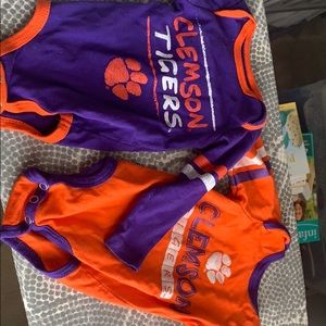 Baby long sleeve onesies